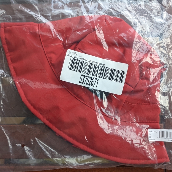 Brand New Nobis Unisex Reversible Bucket Hat in Red - Picture 6 of 8